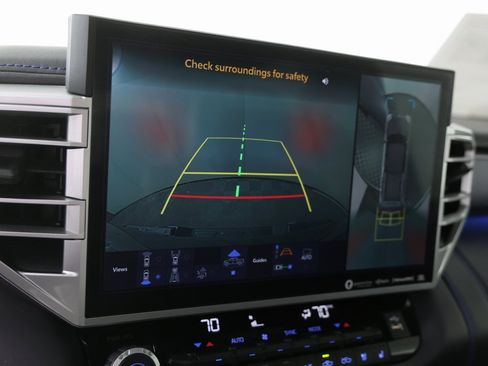 Used 2024 Toyota Tundra Platinum image 10