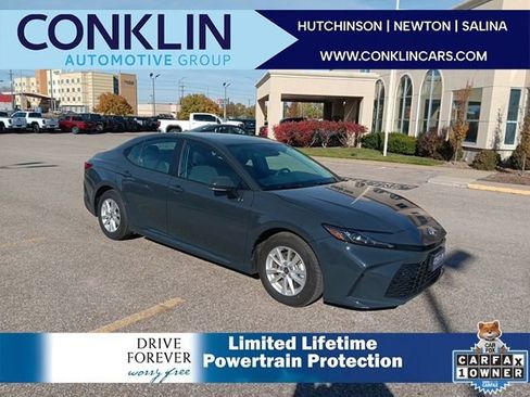 Used 2025 Toyota Camry LE image 1