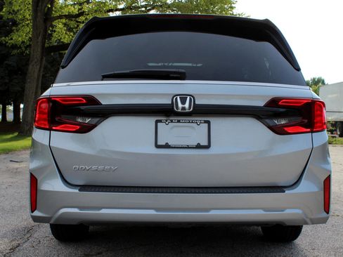 Used 2025 Honda Odyssey EX-L image 8