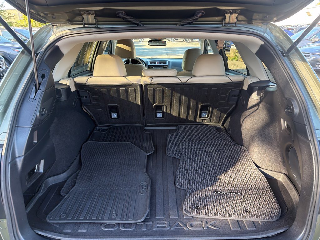 Used 2017 Subaru Outback 2.5i Limited w/ Popular Package #5 AWD/4WD image 31