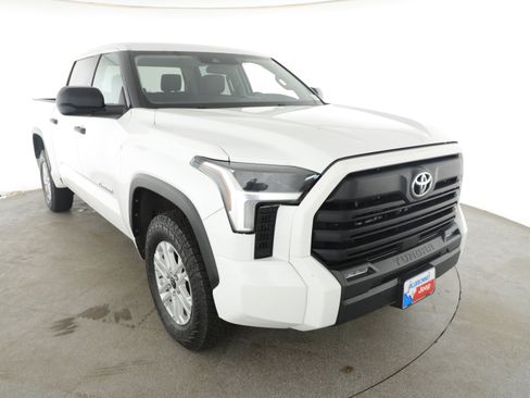 Used 2022 Toyota Tundra SR5 image 3