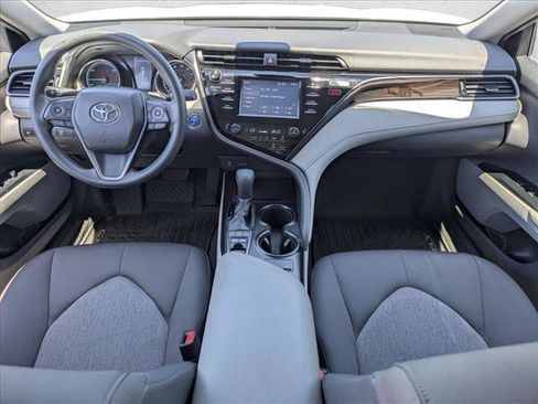 Used 2019 Toyota Camry LE FWD image 16