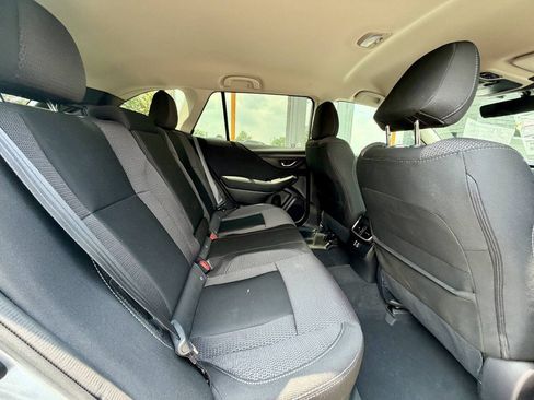 Used 2025 Subaru Outback Premium AWD/4WD image 26