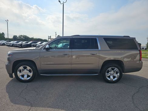 Used 2017 Chevrolet Suburban Premier AWD/4WD image 5