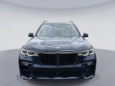 Used 2022 BMW X7 xDrive40i w/ M Sport Package image 9