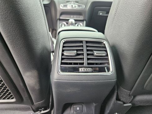 Used 2016 Audi Q3 2.0T Prestige w/ Prestige Package AWD/4WD image 19