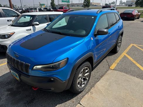 Used 2021 Jeep Cherokee Trailhawk AWD/4WD image 7