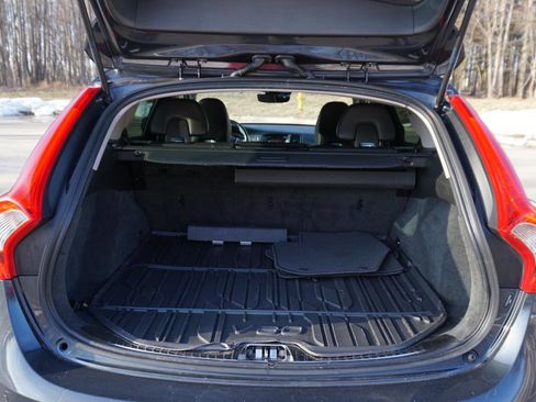 Used 2015 Volvo V60 T5 Cross Country w/ Protection Package image 30