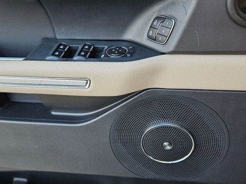 Used 2024 Ford Expedition Limited image 33