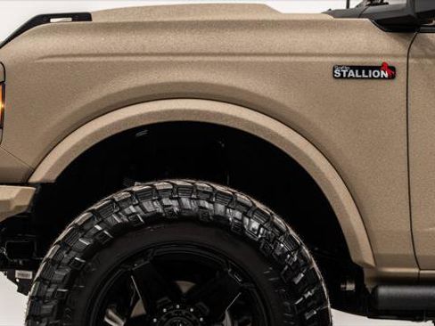 Used 2025 Ford Bronco Outer Banks AWD/4WD image 15