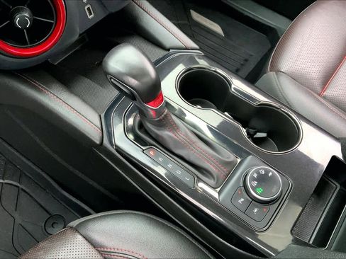 Used 2021 Chevrolet Blazer RS w/ Enhanced Convenience Package image 14