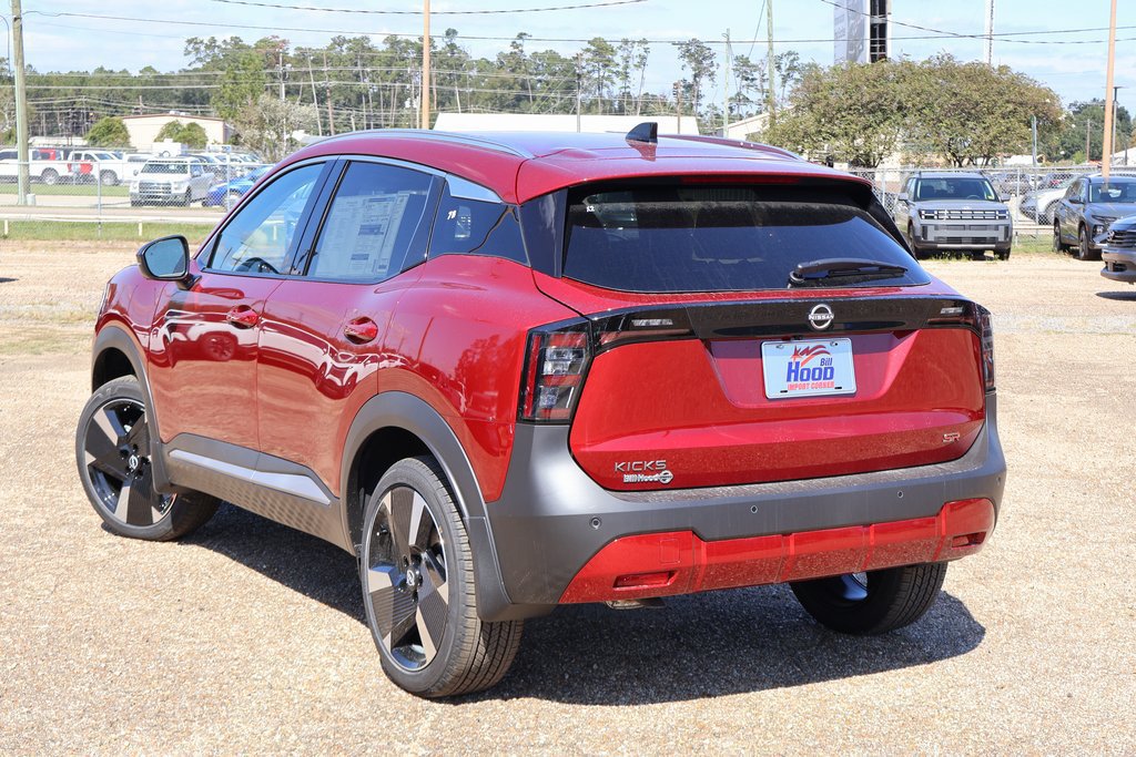 New 2026 Nissan Kicks SR FWD image 2