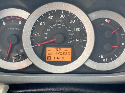 Used 2011 Toyota RAV4 Limited w/ Limited Extra Value Pkg image 19