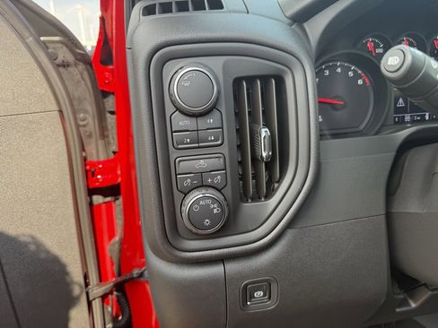 New 2026 Chevrolet Silverado 1500 Custom Trail Boss w/ LPO, Dark Essentials Package image 31