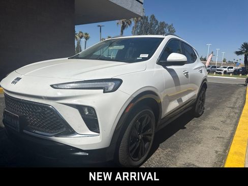 Certified 2024 Buick Encore GX Sport Touring AWD/4WD image 1