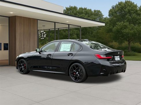 New 2026 BMW 330i Sedan w/ M Sport Package image 10