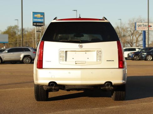 Used 2006 Cadillac SRX w/ Seating Package image 6