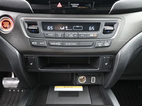 Certified 2022 Honda Passport TrailSport image 16