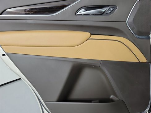 Certified 2023 Cadillac Escalade Sport w/ Touring Package image 14