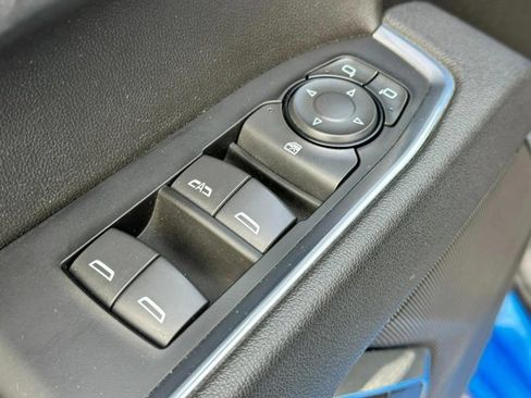 Used 2025 Chevrolet Silverado 1500 LT AWD/4WD image 16
