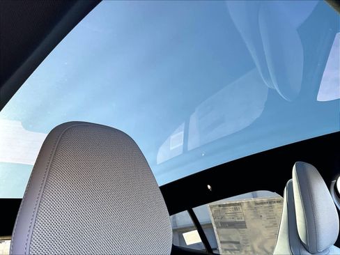 New 2025 Volvo EX30 Ultra w/ Protection Package Premier image 29