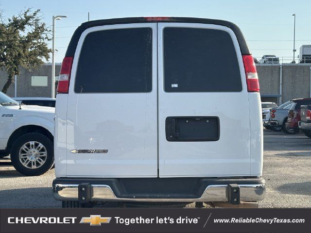 Used 2025 Chevrolet Express 2500 w/ Driver Convenience Package RWD image 5