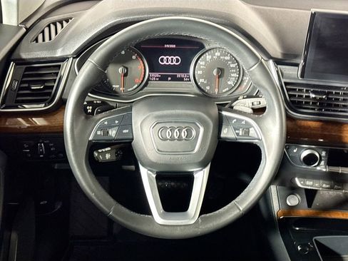 Used 2023 Audi Q5 2.0T Premium w/ Convenience Package image 13