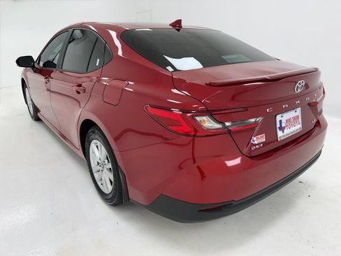 Used 2025 Toyota Camry LE FWD image 38