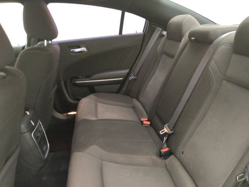 Used 2022 Dodge Charger SXT w/ Driver Convenience Group image 18