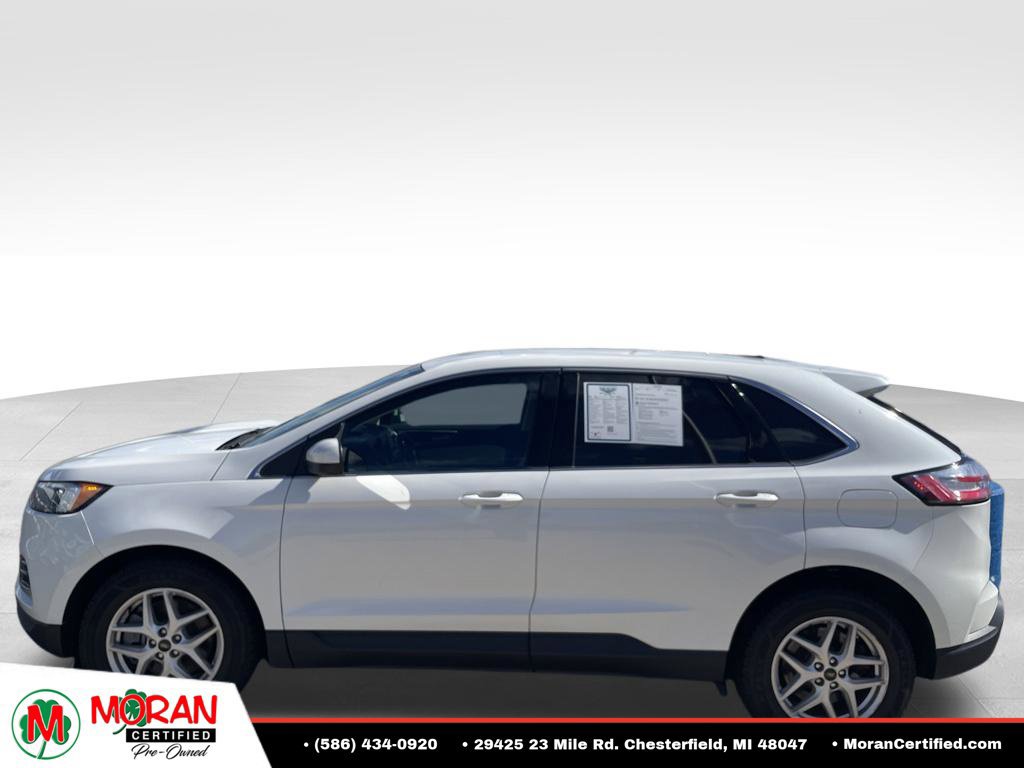 Used 2023 Ford Edge SEL w/ Convenience Package AWD/4WD image 3