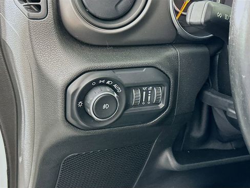 Used 2021 Jeep Wrangler Unlimited Sport image 15