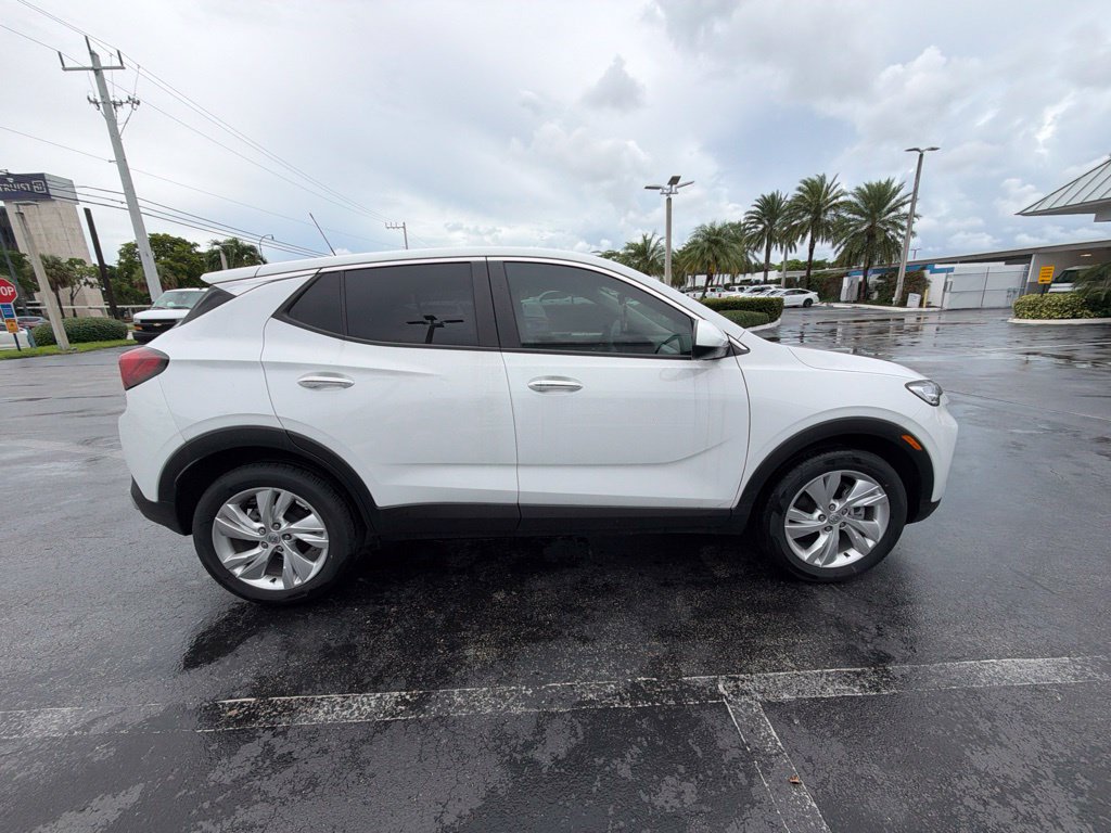Used 2026 Buick Encore GX Preferred w/ Comfort Package FWD image 5