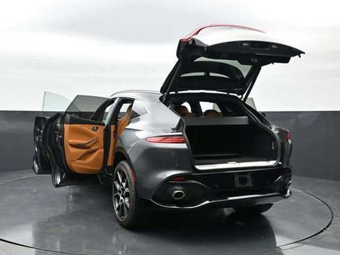 Used 2021 Aston Martin DBX AWD/4WD image 43