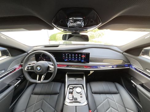 New 2026 BMW 740i w/ Executive Package RWD image 12