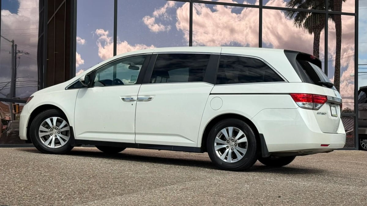 Used 2016 Honda Odyssey EX image 6