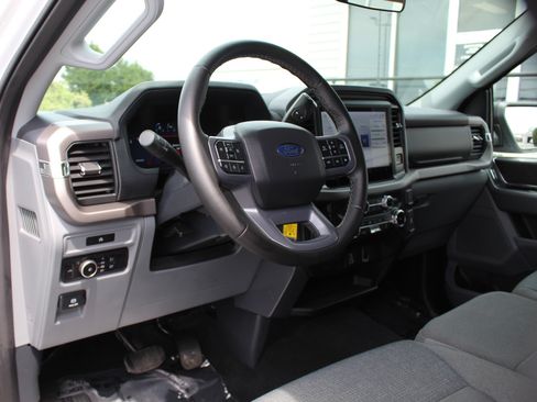 Used 2025 Ford F150 XLT w/ Equipment Group 301A Standard AWD/4WD image 16