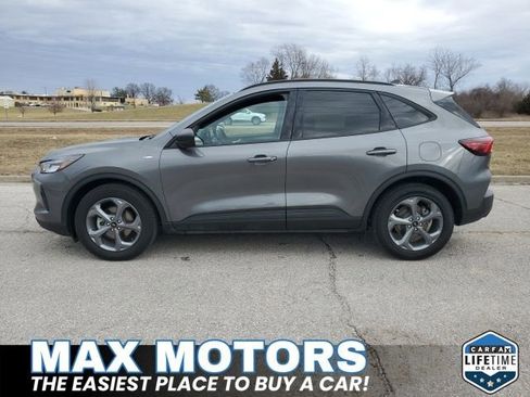 Certified 2025 Ford Escape ST-Line image 9