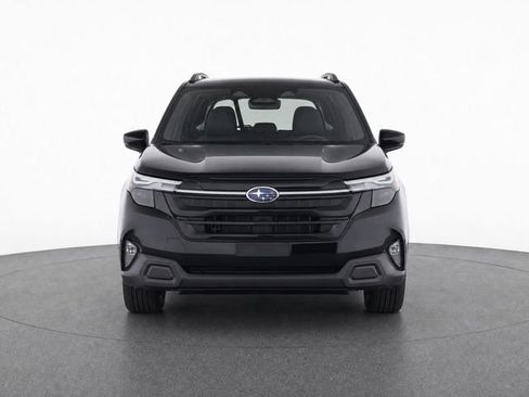 Used 2025 Subaru Forester Premium AWD/4WD image 5
