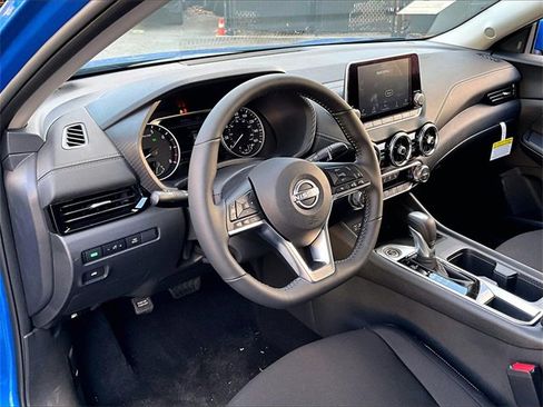 Used 2025 Nissan Sentra SV w/ All-Weather Package image 14