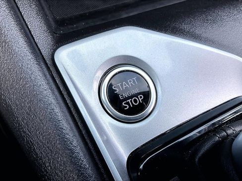 Used 2025 Nissan Altima 2.5 SV image 35