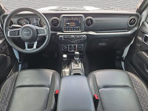 Used 2023 Jeep Gladiator Overland AWD/4WD image 9