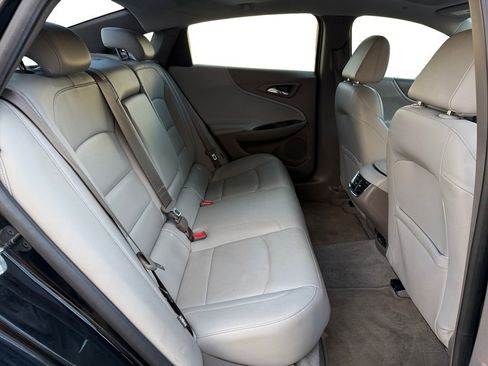 Used 2016 Chevrolet Malibu LT w/ Leather Package image 19