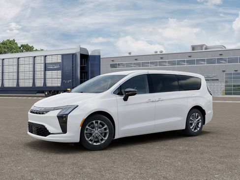 New 2027 Chrysler Pacifica Select AWD/4WD image 2