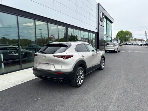 Used 2024 MAZDA CX-30 AWD 2.5 S w/ Preferred Package image 3