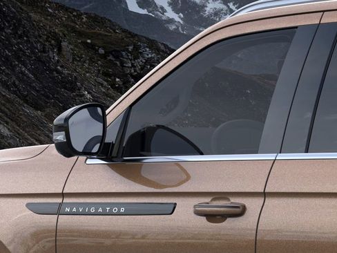 New 2025 Lincoln Navigator Black Label image 20