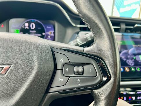 Used 2022 Chevrolet Bolt EUV Premier w/ Sun & Sound Package image 19