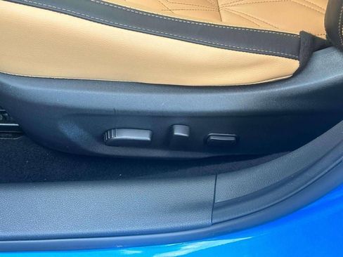 Used 2025 Nissan Sentra SV w/ SV Premium Package image 18