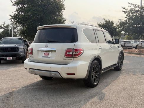 Used 2017 Nissan Armada Platinum w/ Interior Lighting Package RWD image 5