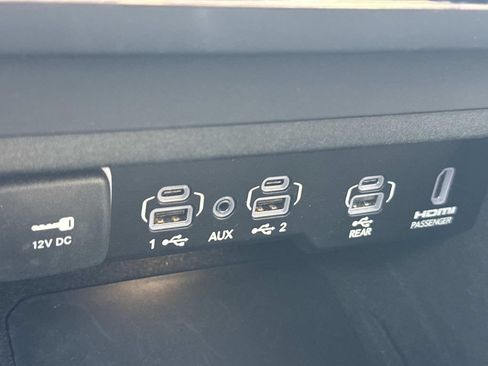 Used 2023 Jeep Grand Wagoneer Series III w/ Rear Seat Video Group 1 AWD/4WD image 28