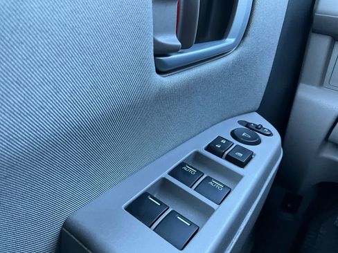 Used 2015 Honda Pilot LX image 23